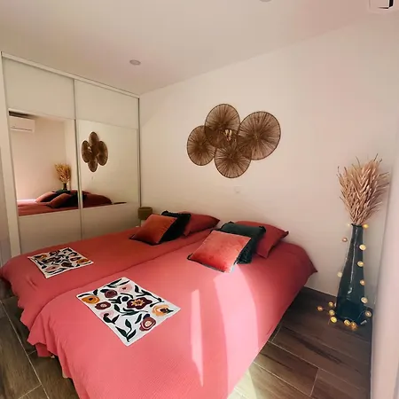 L Effet Apartment *